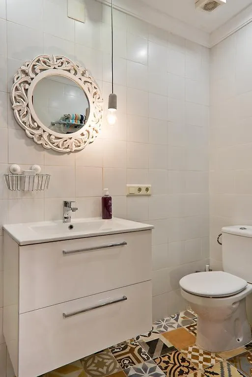 Urbanchic Oasis Centre Apartment Malaga
