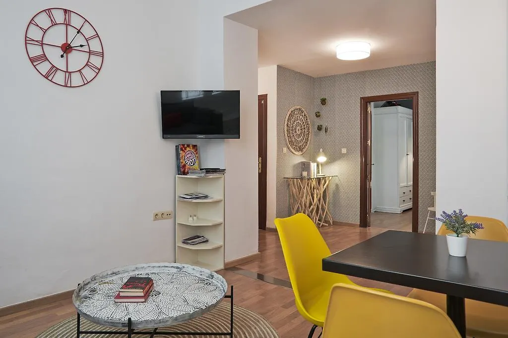 Urbanchic Oasis Centre Apartment Malaga